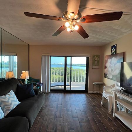 Bayshore Yatch Tennis Condo 2Br 3 Beds, Walking Distance To Beautiful Quite Beach Clearwater Beach Buitenkant foto